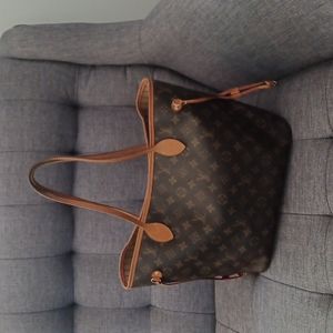 SOLD-  Authentic Louis Vuitton Neverfull Monogram MM size